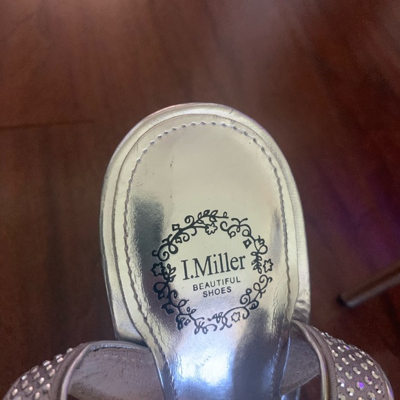 I. Miller pumps - Picture 4 of 5